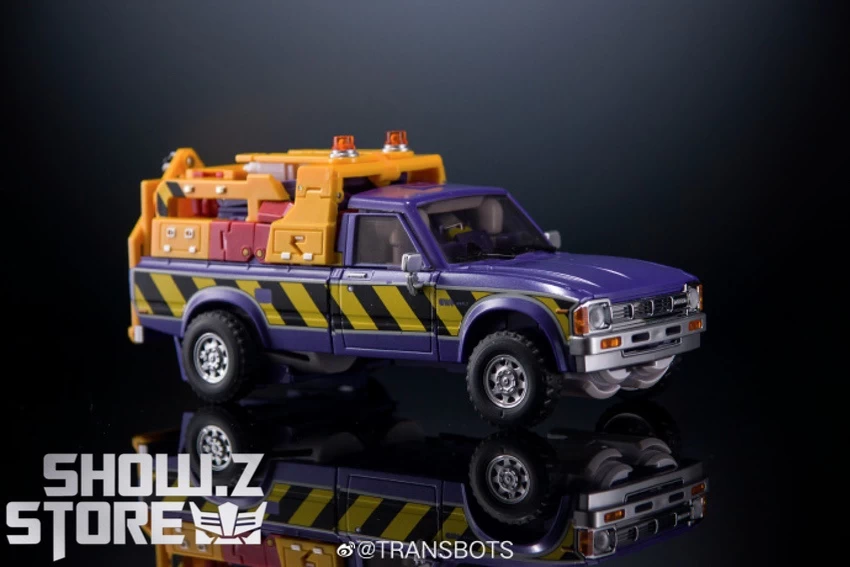 XTransbots MX-9B Paean Hoist Diamond Blue Version - Image 15