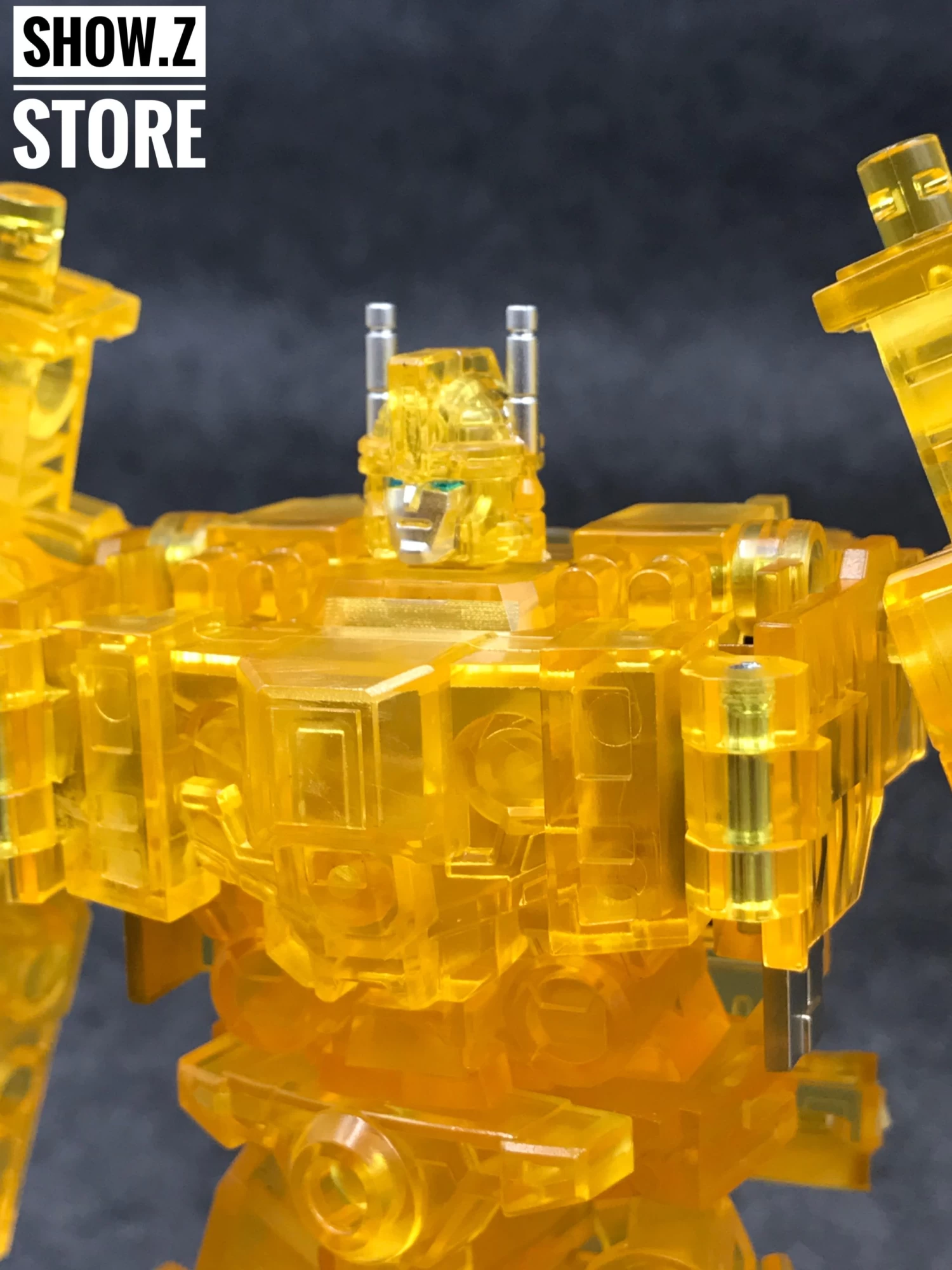 MechFansToys MF-08 Ultra Magnus (Limited) - Image 7