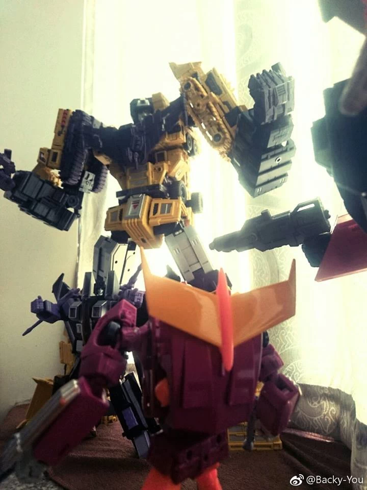 Toyworld TW-C07Y Constructor Devastator - Image 10