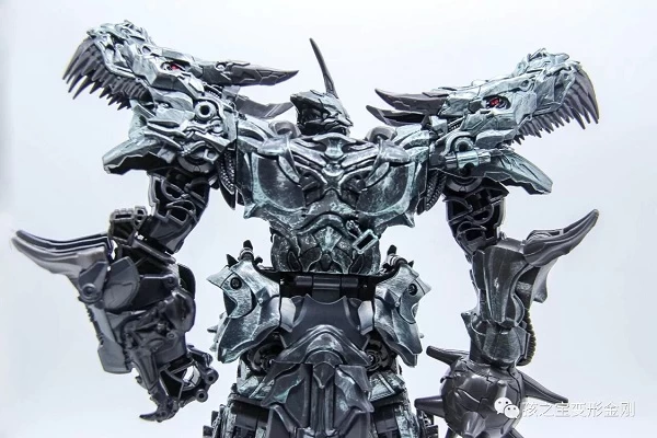 Takara Studio Series SS07 Leader Class Grimlock - Image 4