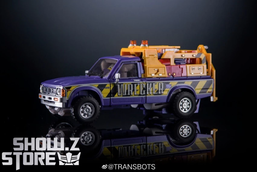 XTransbots MX-9B Paean Hoist Diamond Blue Version - Image 13