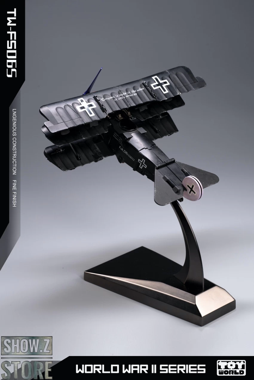 Toyworld TW-FS06S Baron Skywarp Black Version - Image 4