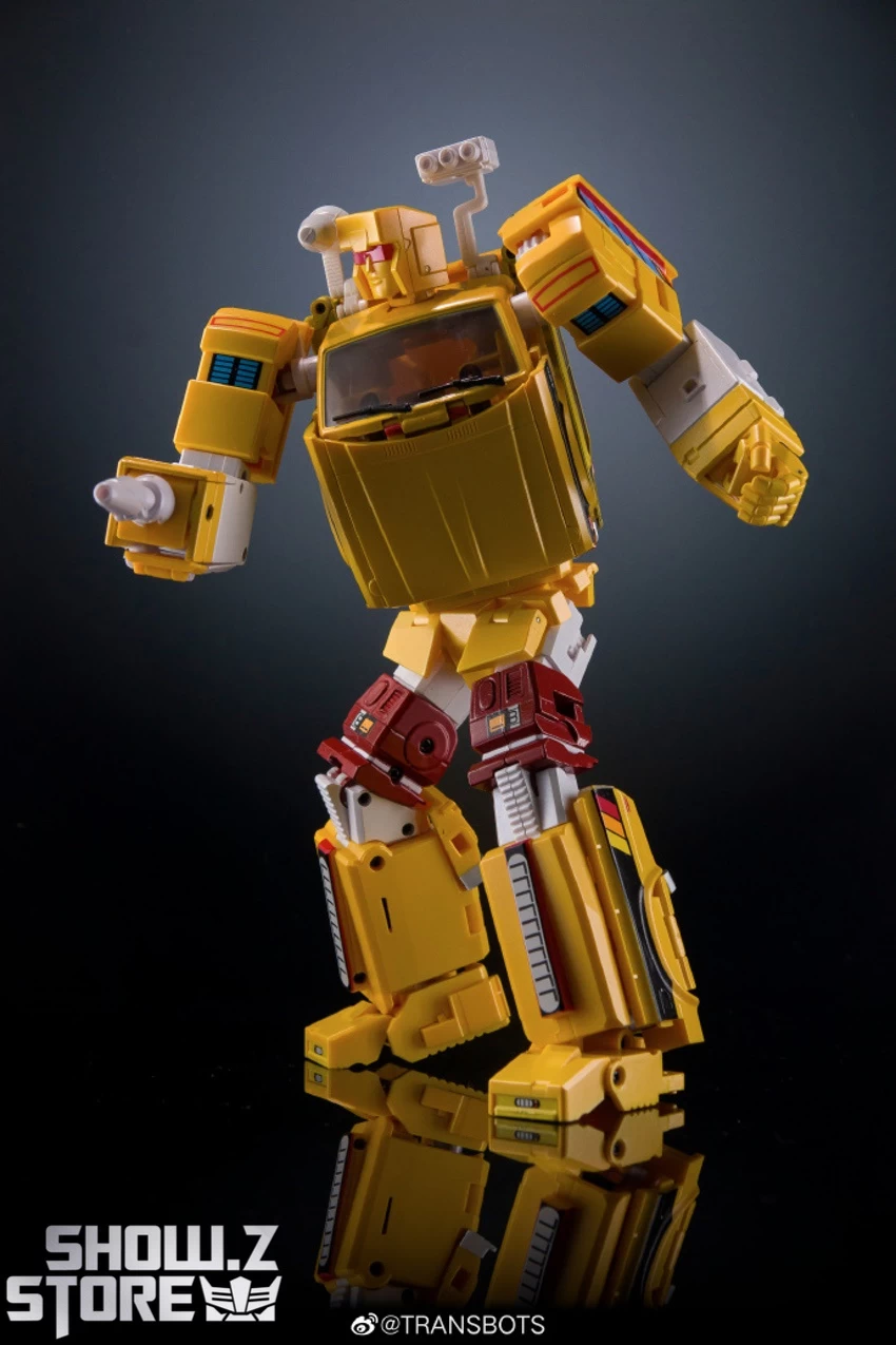 XTransbots MX-8Y Aegis Trailbreaker Yellow Diamond Version - Image 2