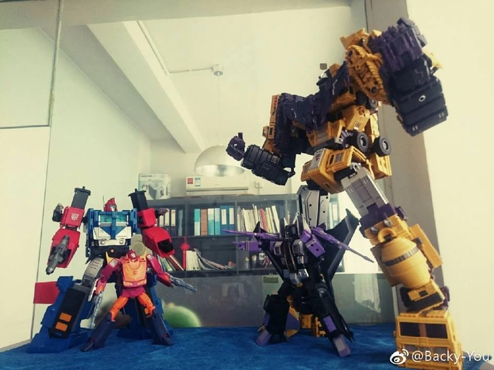 Toyworld TW-C07Y Constructor Devastator - Image 14